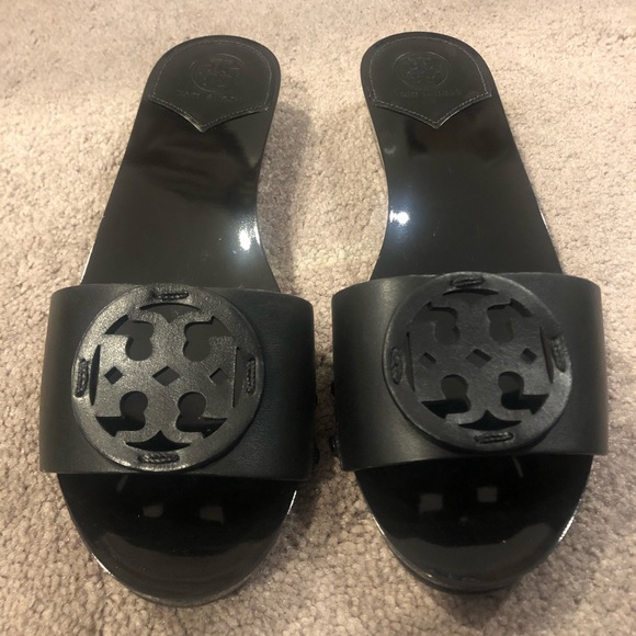 TORY BURCH Miller 30MM Slide Black 6.5